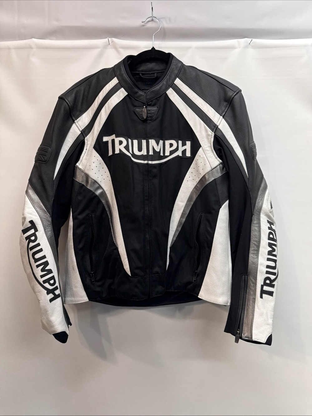 NWOT Triumph Triple‎ Sport Leather Motorcycle Jacket Sz 42/52 Black White Nylon